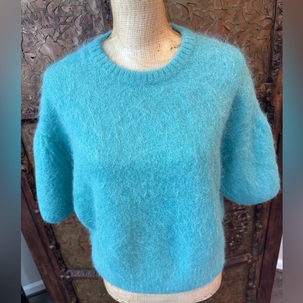 BR Women's Aqua Blue‎ Fuzzy Short-Sleeve Sweater L
